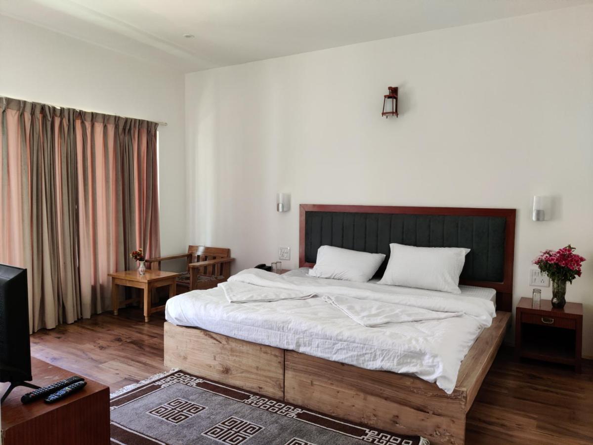 فندق Rock Castle Residency ليه المظهر الخارجي الصورة
