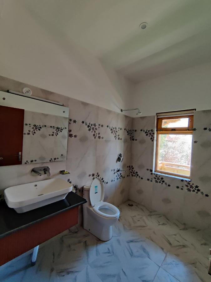 فندق Rock Castle Residency ليه المظهر الخارجي الصورة